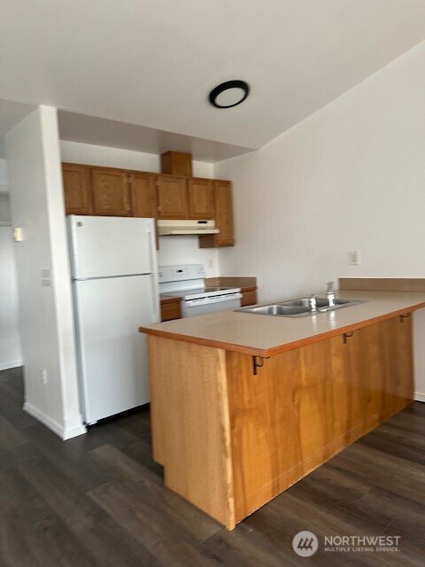 4413 Circle Place Property Photo 6