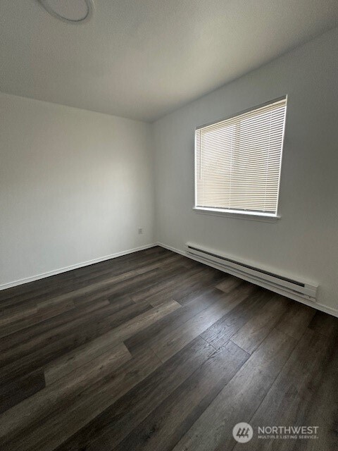 4413 Circle Place Property Photo 7