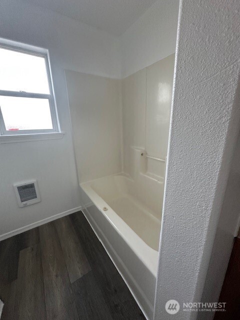 4413 Circle Place Property Photo 8