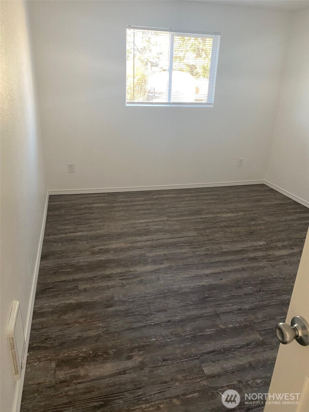 4413 Circle Place Property Photo 10