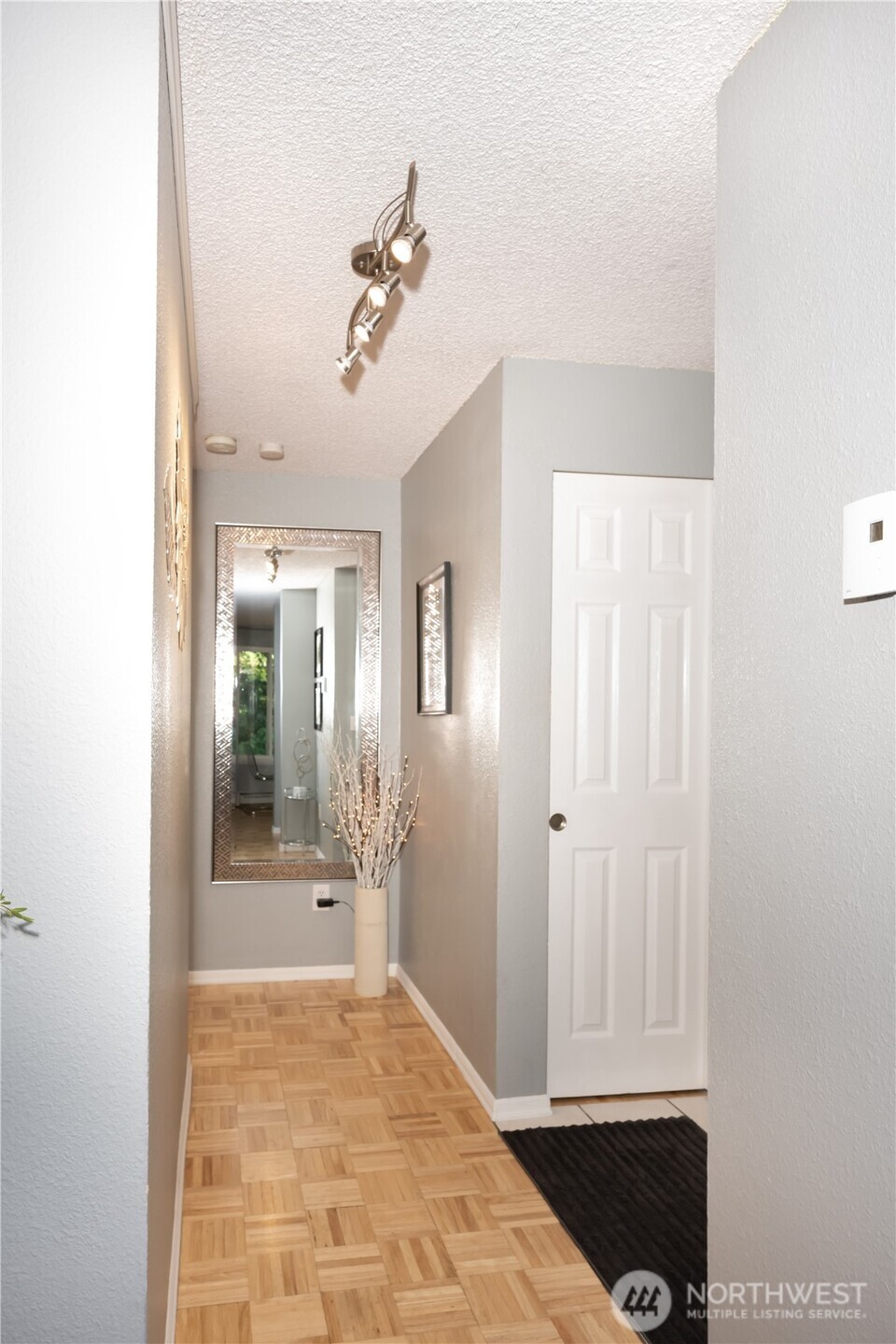 414 S 323rd Street K7 Property Photo 5