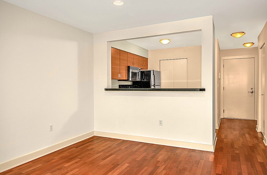 700 E Denny Way 202 Property Photo 3