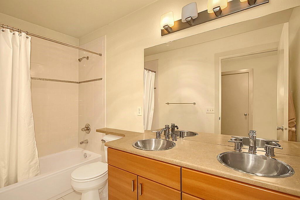 700 E Denny Way 202 Property Photo 7