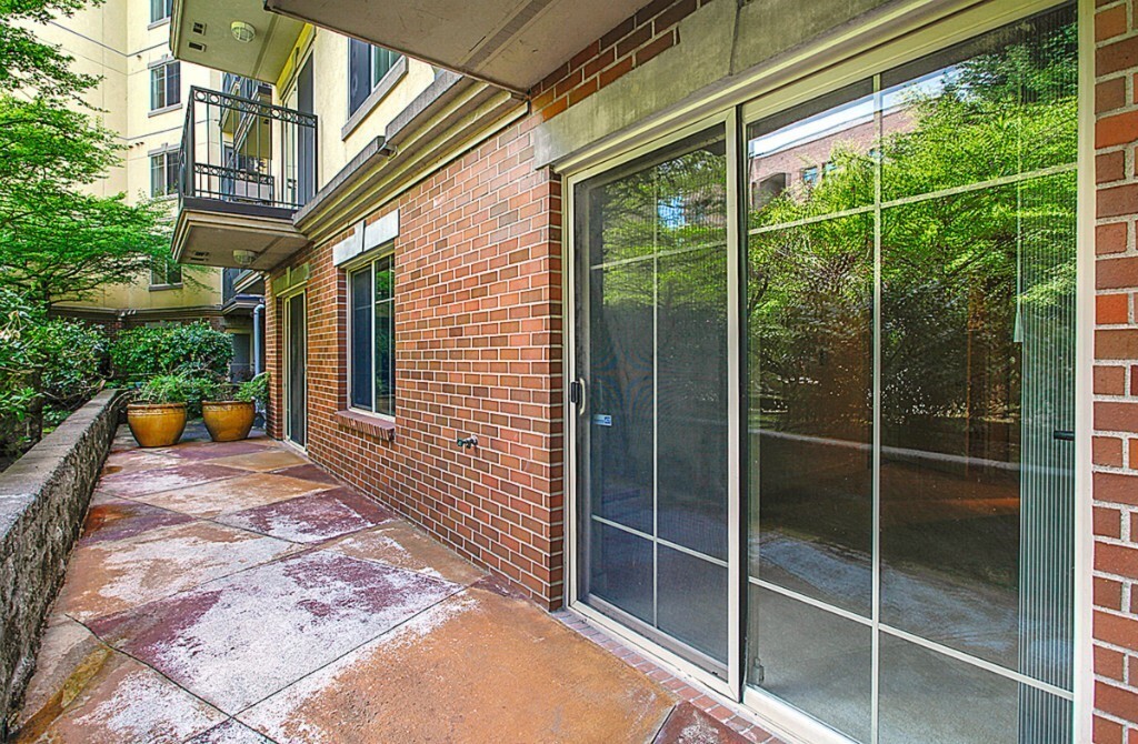 700 E Denny Way 202 Property Photo 11