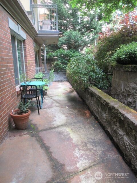 700 E Denny Way 202 Property Photo 12