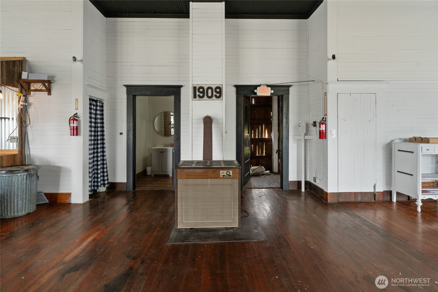 50208 Mountain Highway Property Photo 15