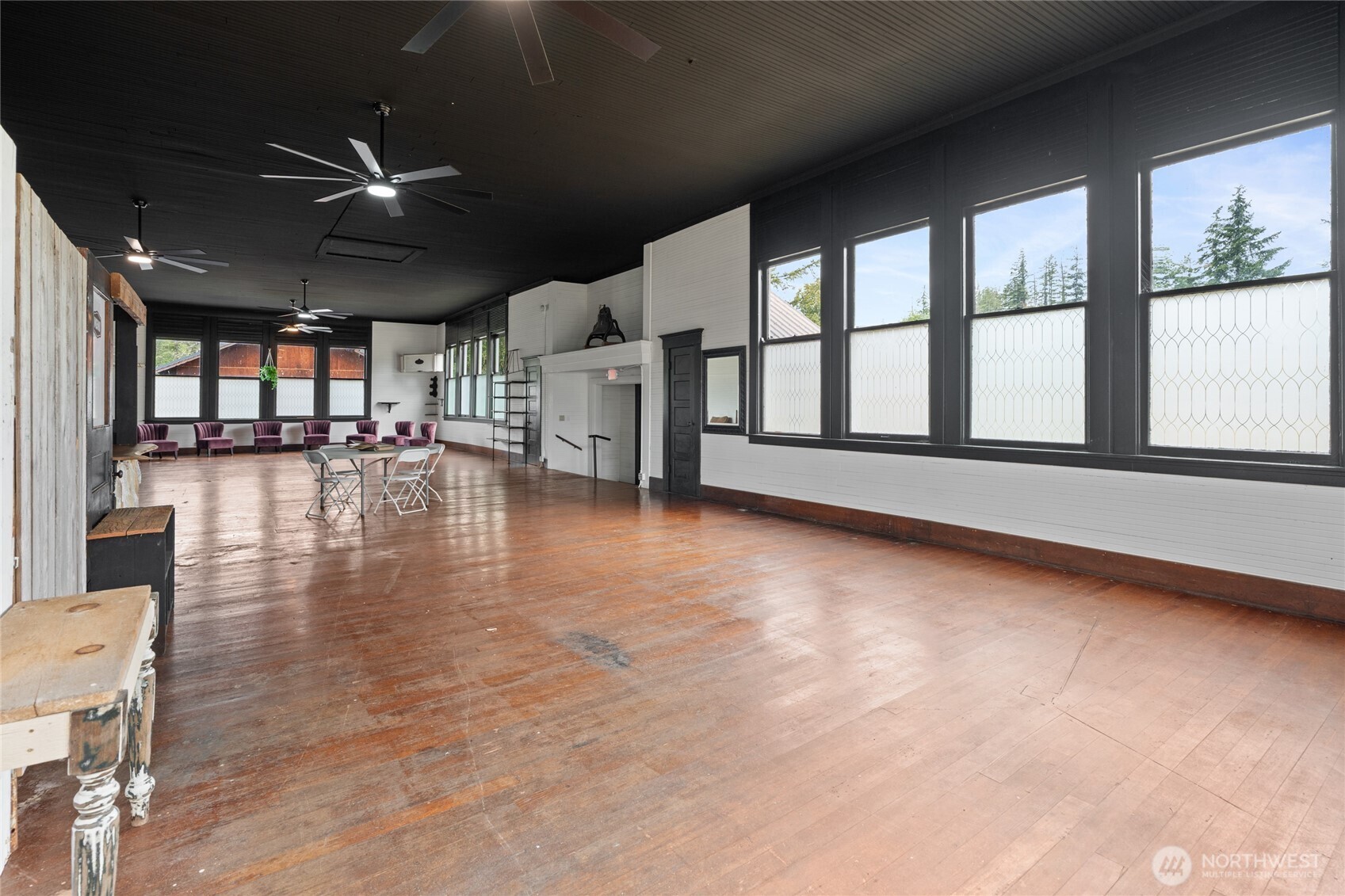 50208 Mountain Highway Property Photo 20