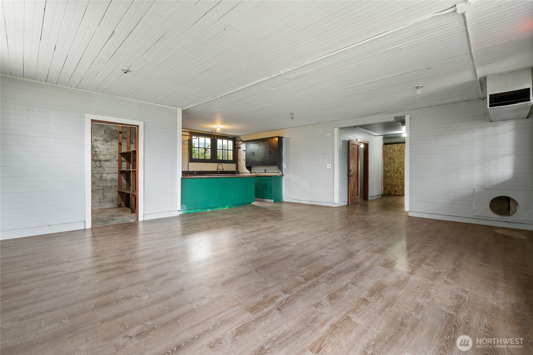 50208 Mountain Highway Property Photo 24