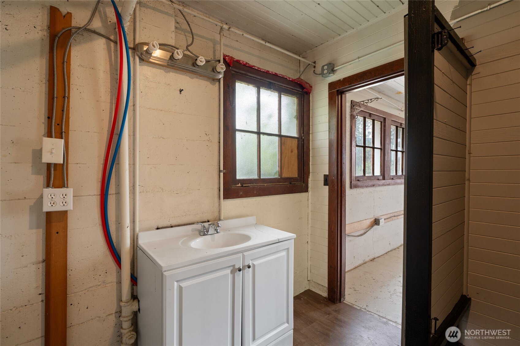 50208 Mountain Highway Property Photo 31