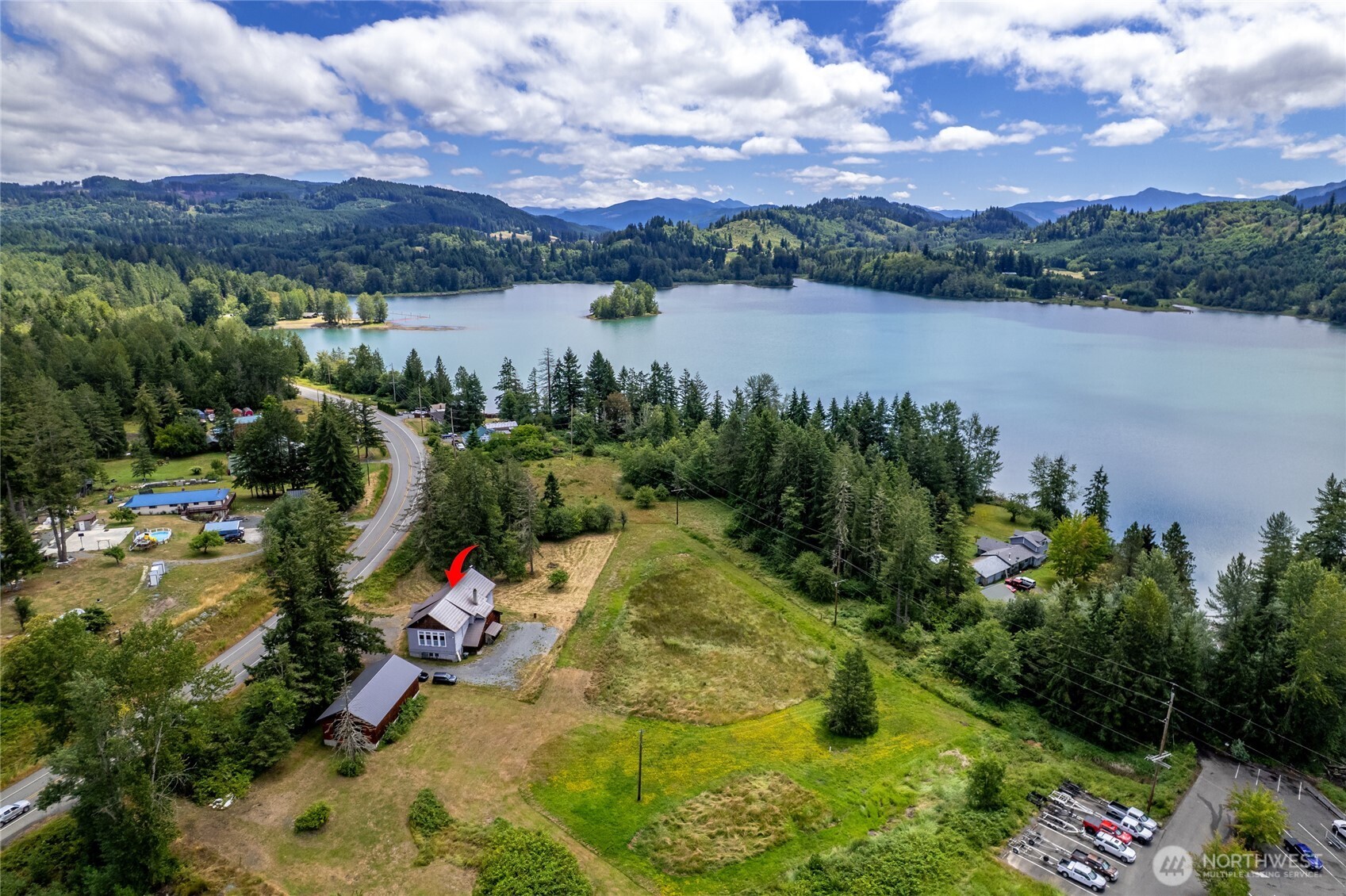 50208 Mountain Highway Property Photo 40