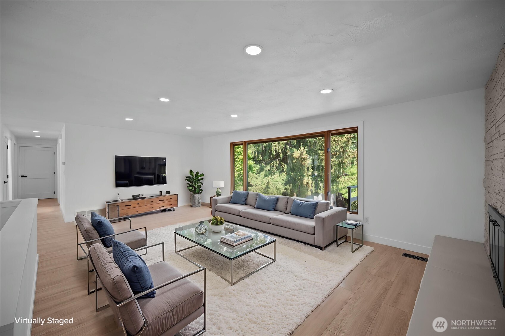 7118 N Winston Drive Property Photo 11