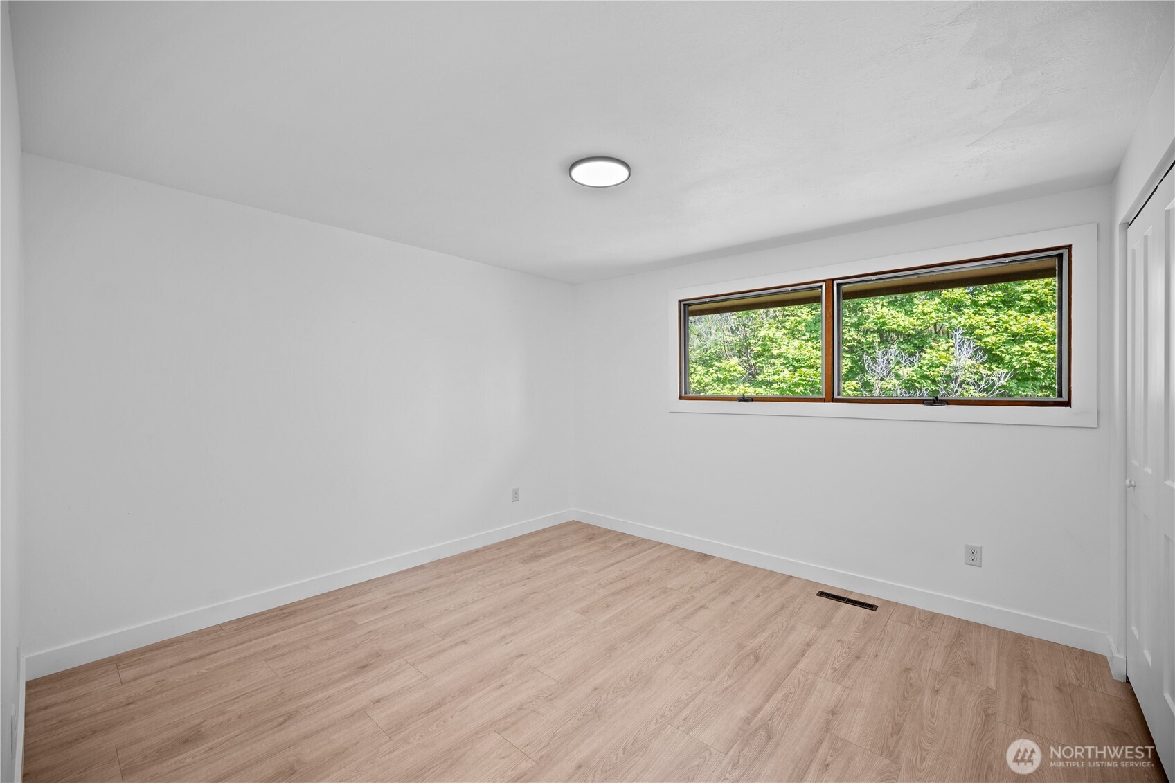 7118 N Winston Drive Property Photo 19