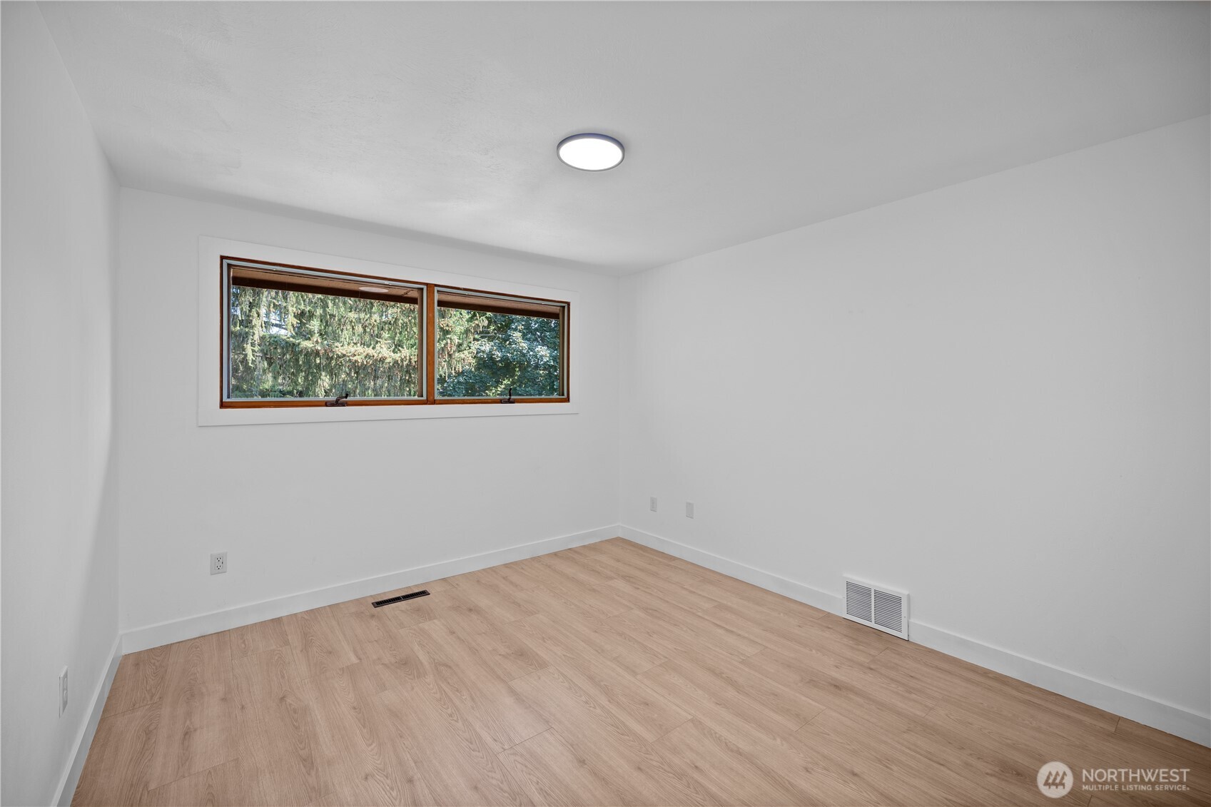 7118 N Winston Drive Property Photo 21