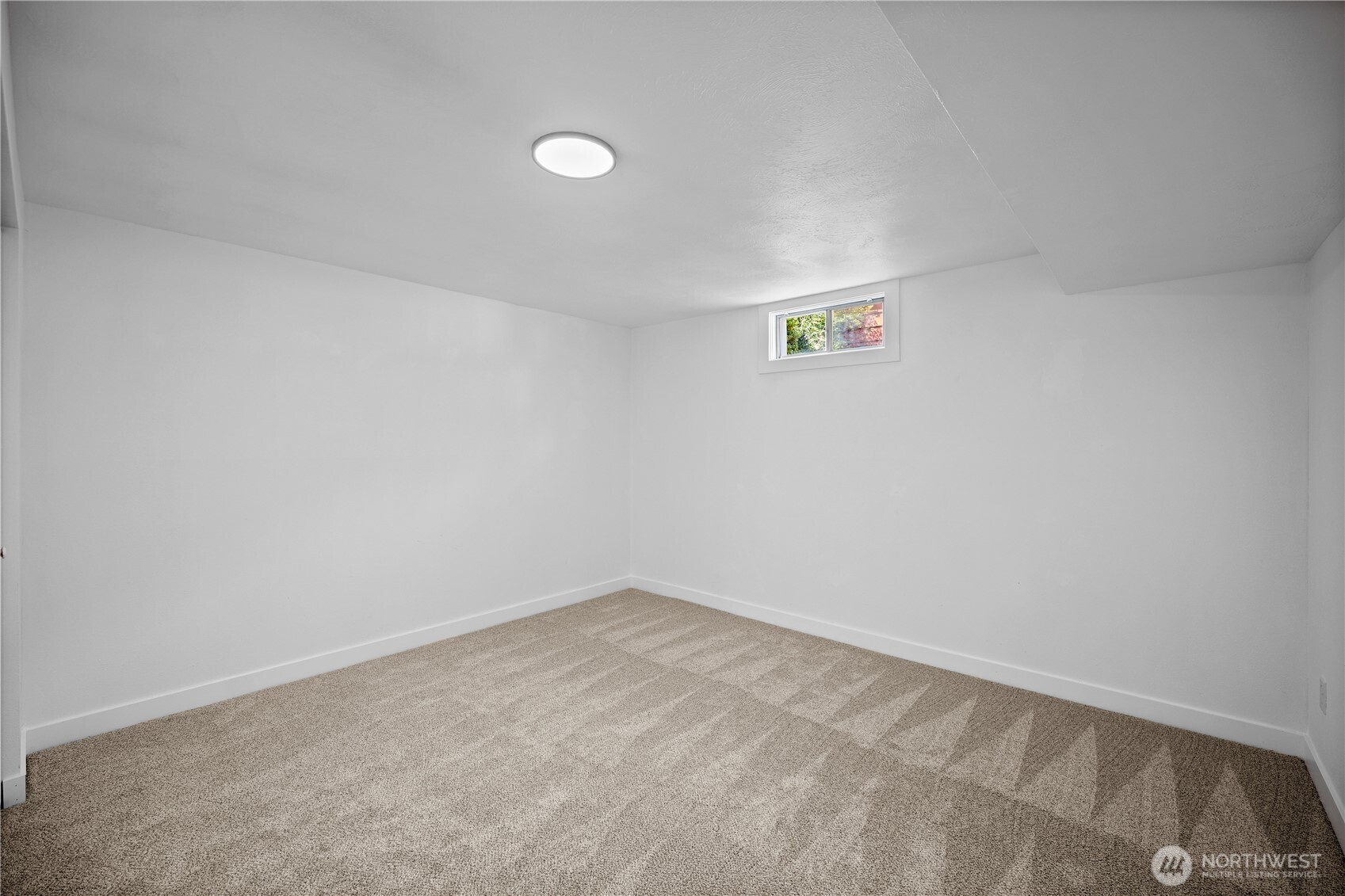 7118 N Winston Drive Property Photo 27