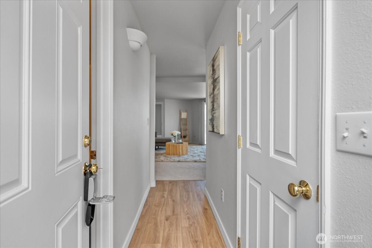 2711 Day Island Boulevard Property Photo 4