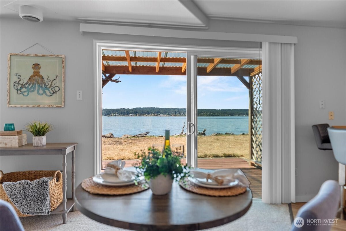 2711 Day Island Boulevard Property Photo 13