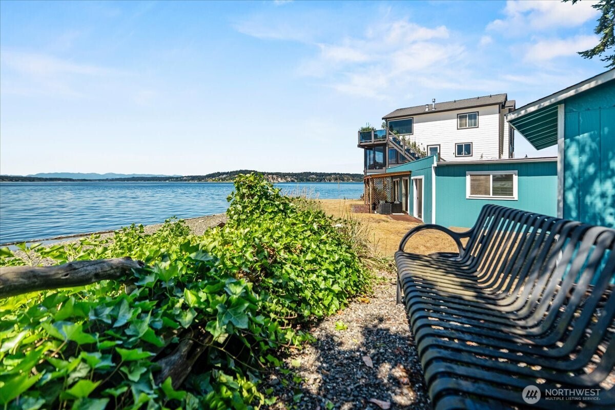 2711 Day Island Boulevard Property Photo 28