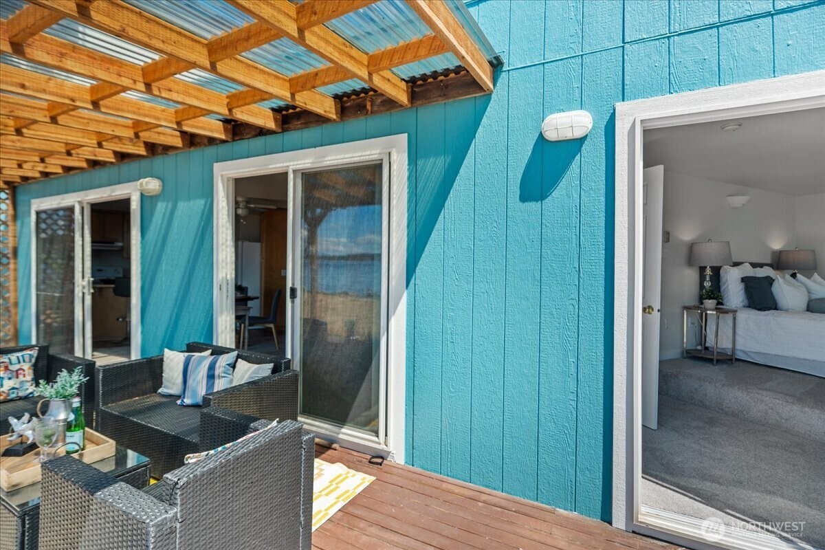 2711 Day Island Boulevard Property Photo 29