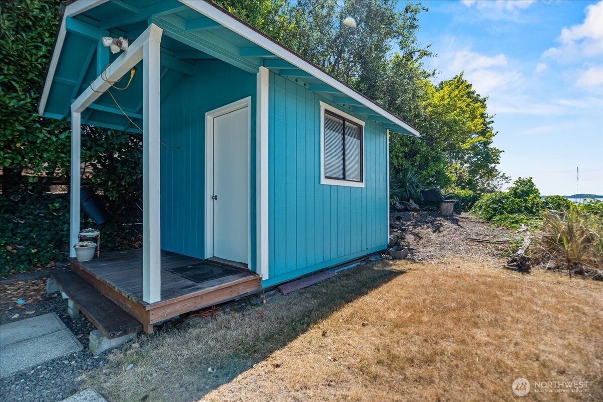 2711 Day Island Boulevard Property Photo 34