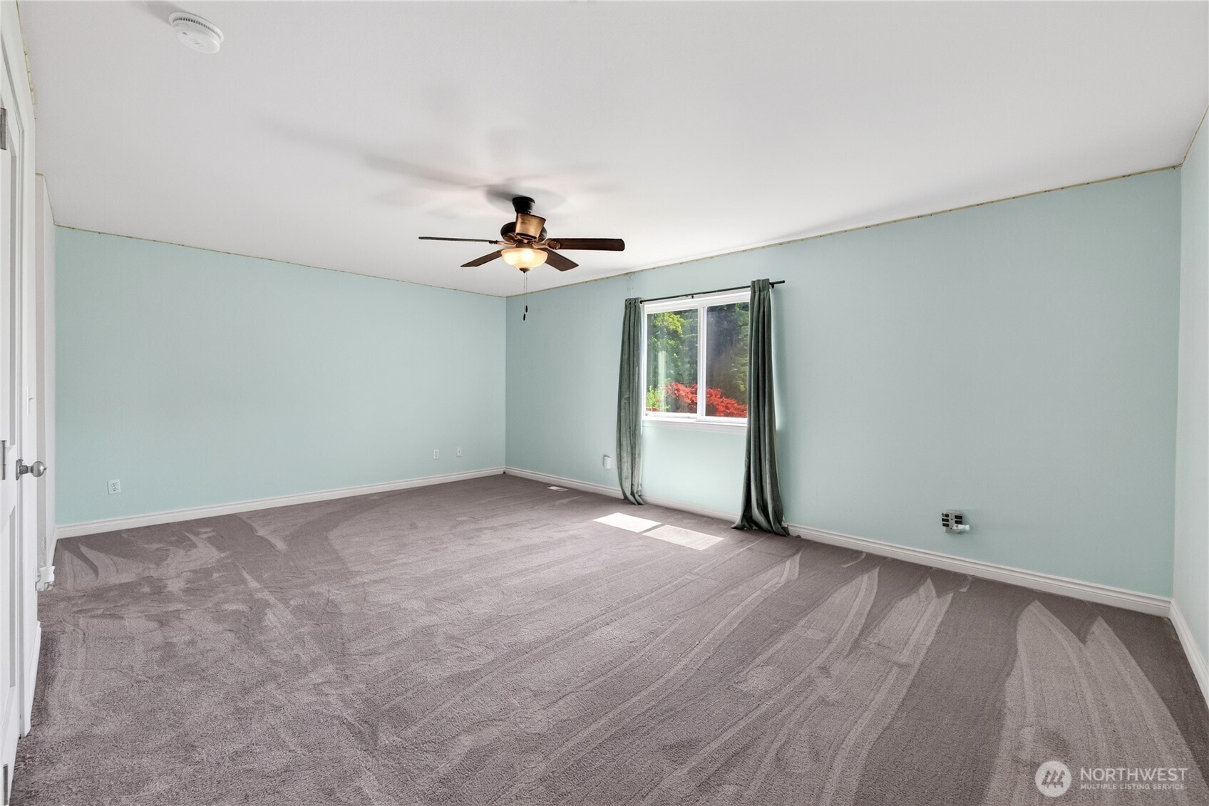 10322 249th Street Ct Property Photo 3