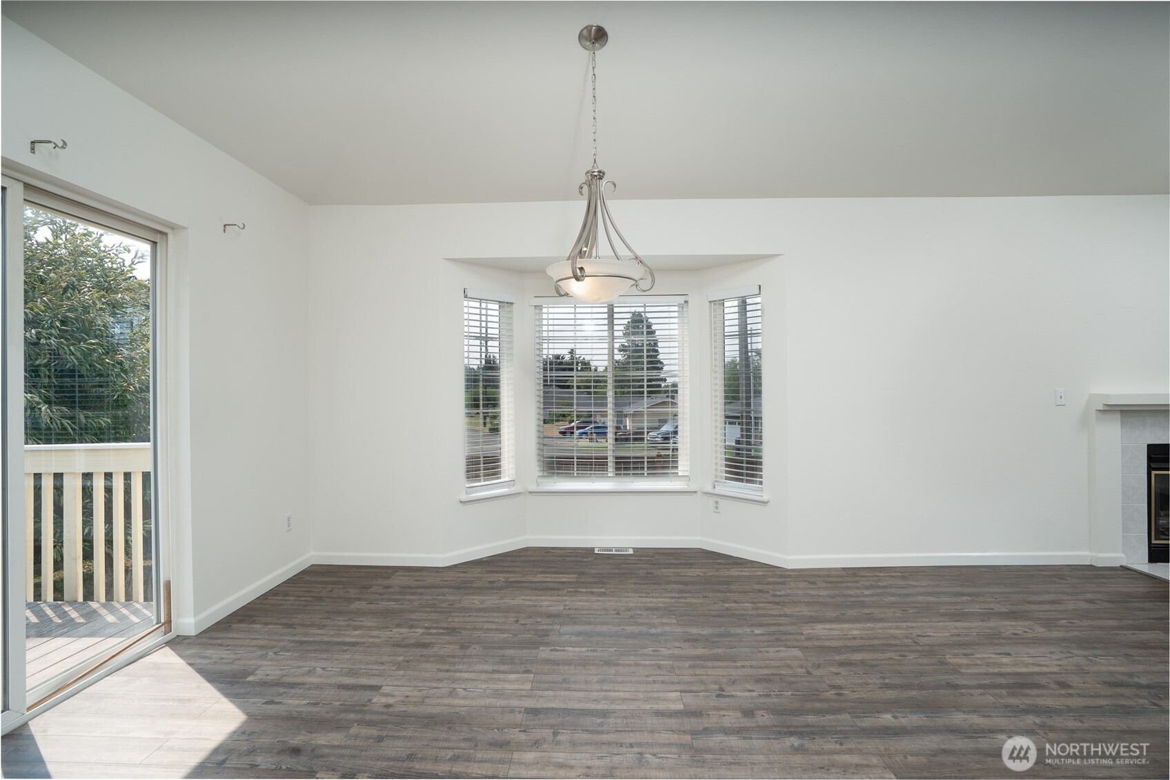 3701 Browns Point Boulevard Property Photo 9