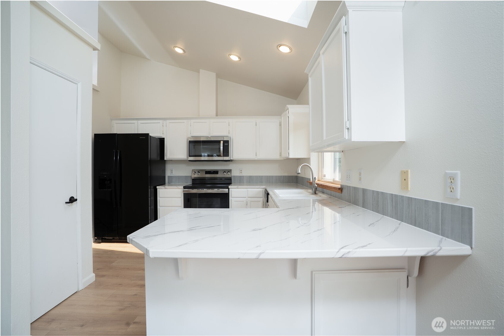 3701 Browns Point Boulevard Property Photo 10