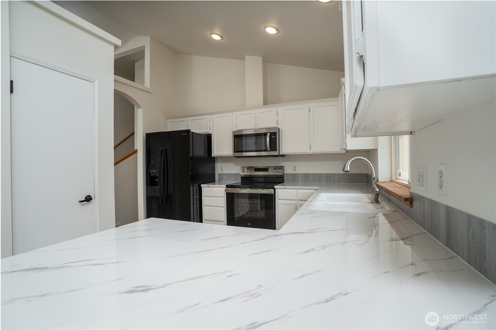 3701 Browns Point Boulevard Property Photo 12