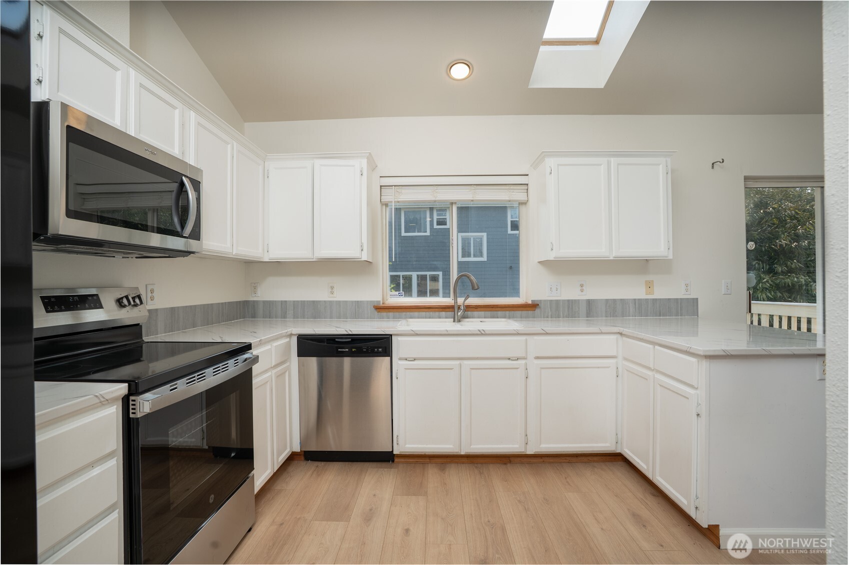3701 Browns Point Boulevard Property Photo 13