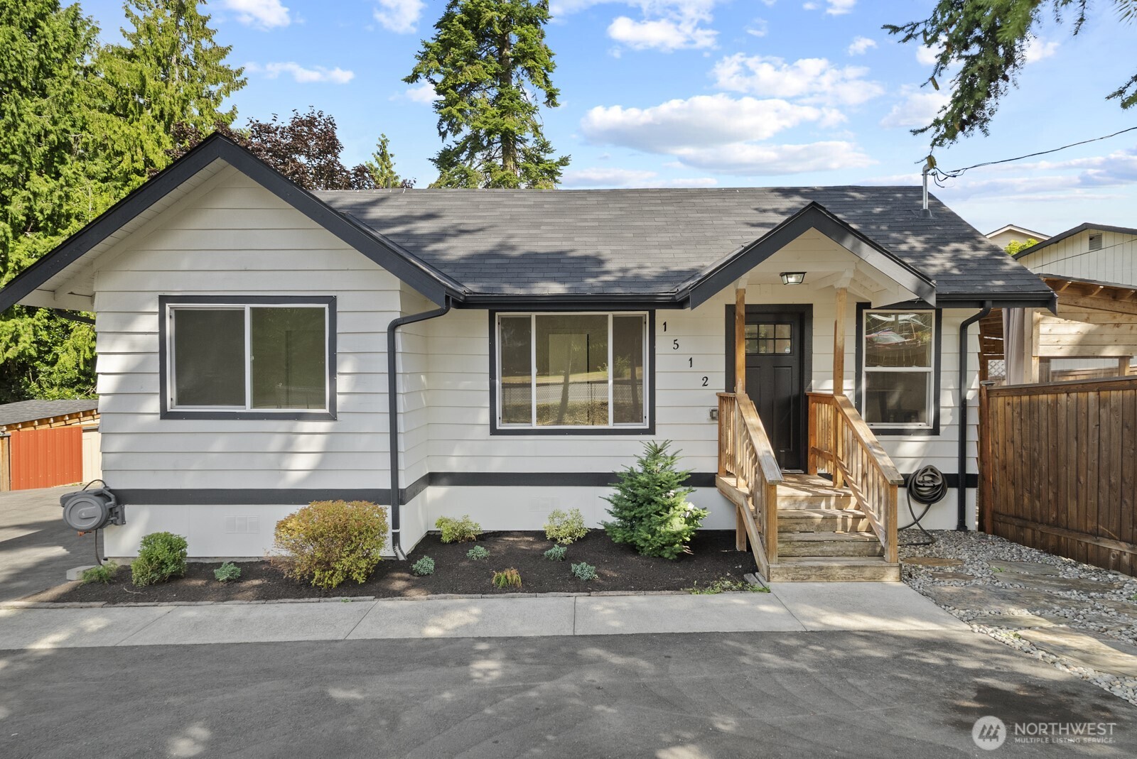 1512 Milton Way Property Photo 1