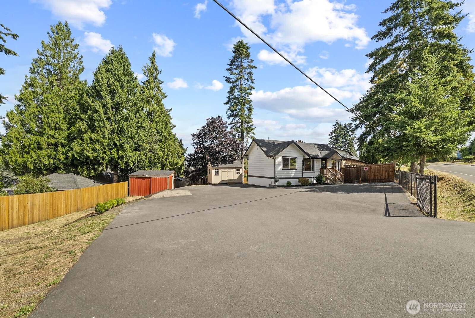 1512 Milton Way Property Photo 12