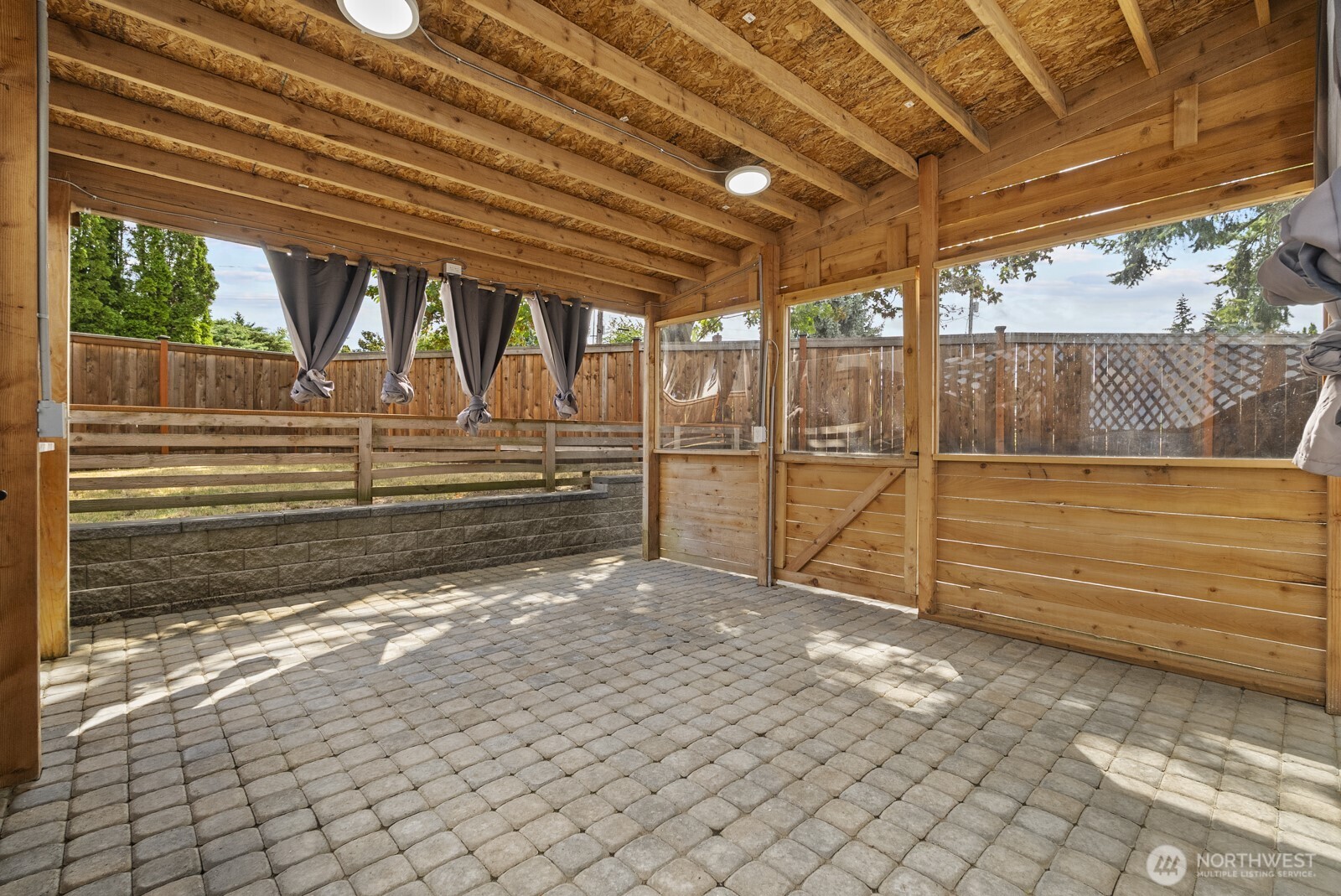 1512 Milton Way Property Photo 14