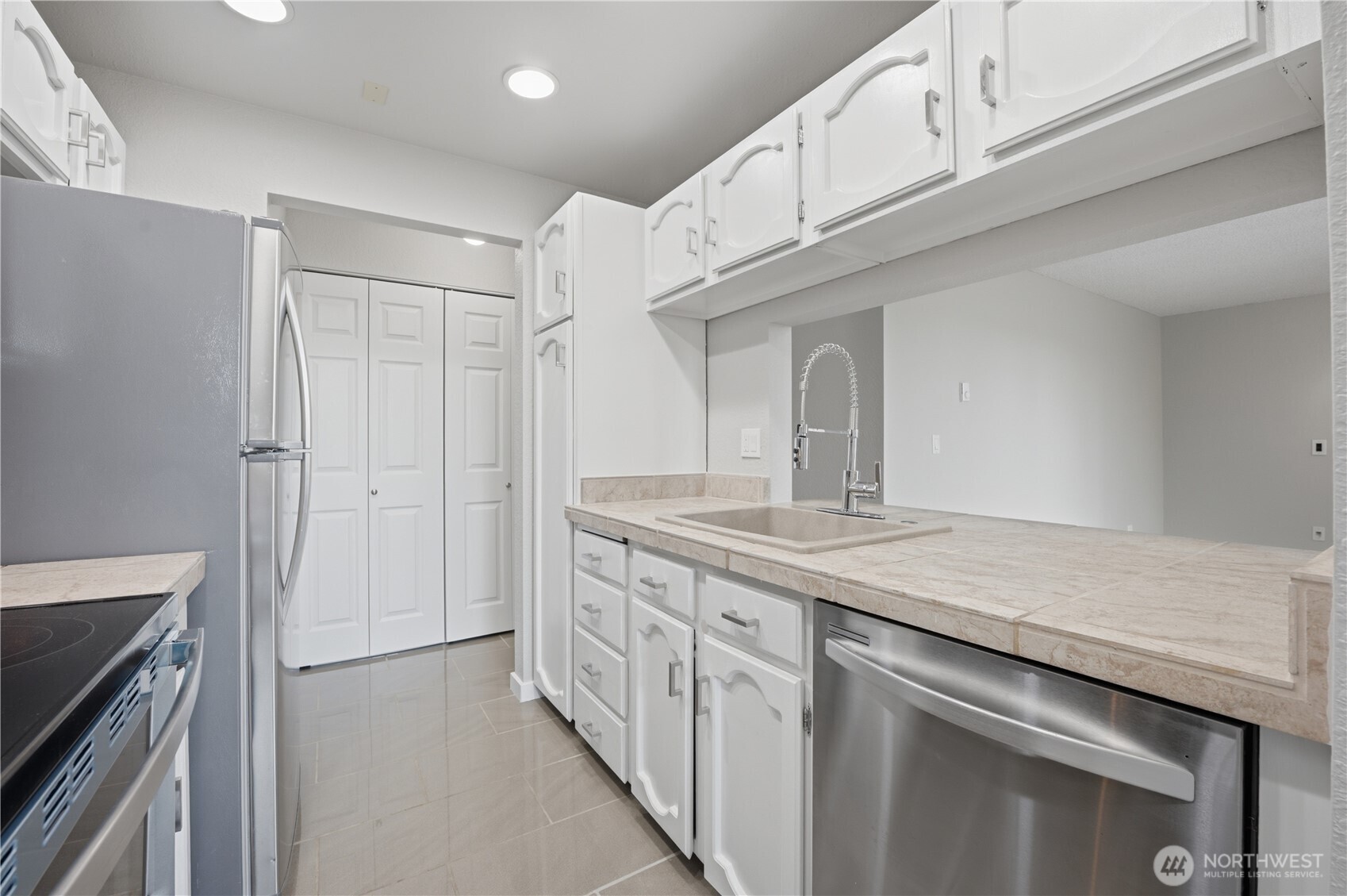 4189 W Lake Sammamish Parkway B309 Property Photo 19
