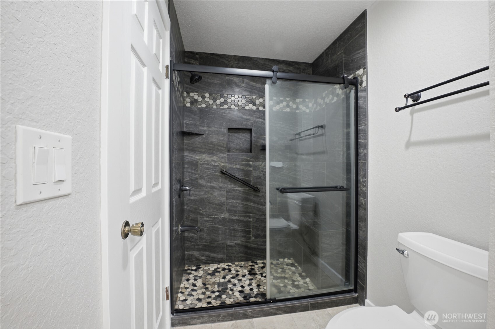 4189 W Lake Sammamish Parkway B309 Property Photo 23
