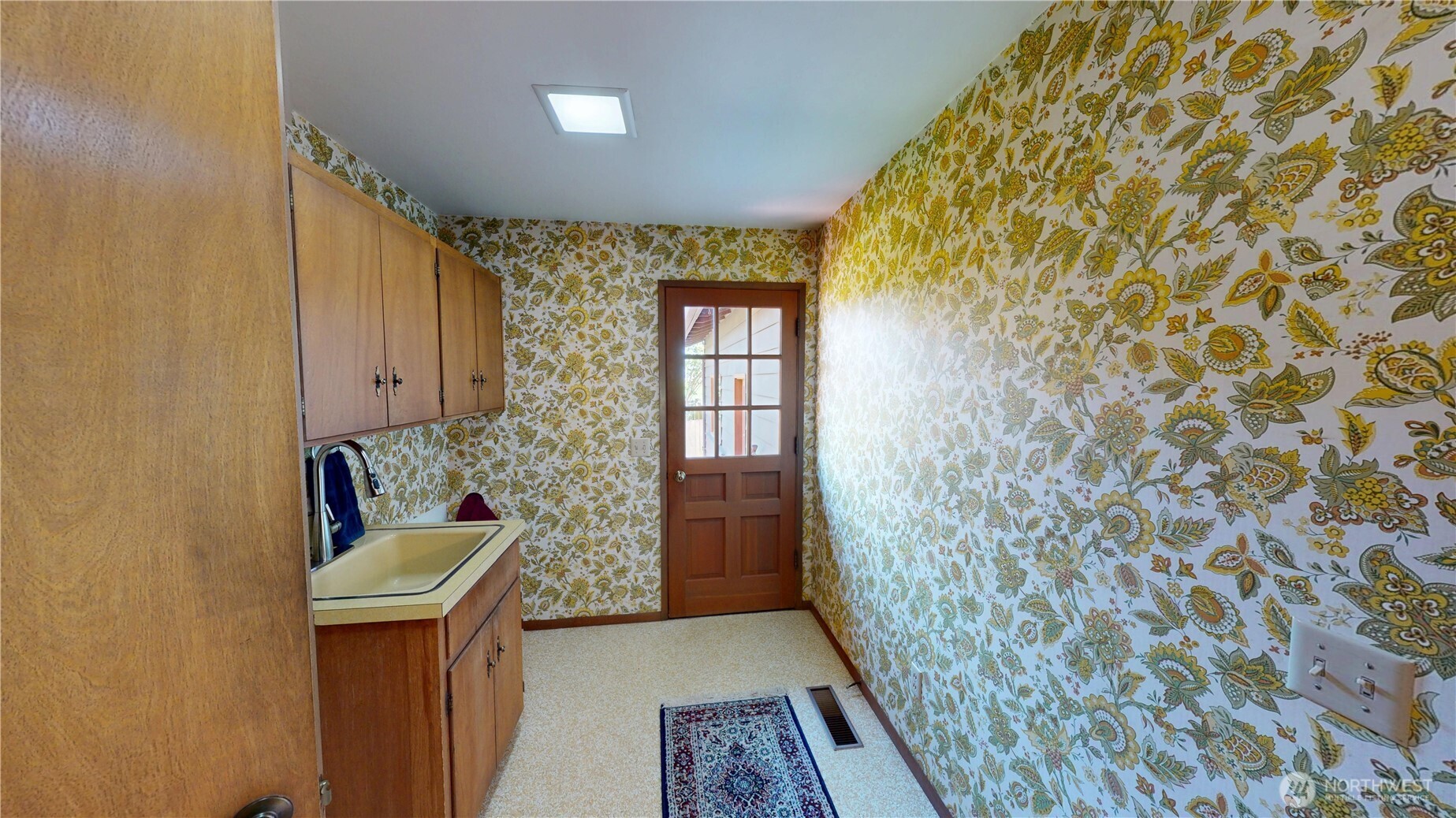 12741 Ring Lane Property Photo 12