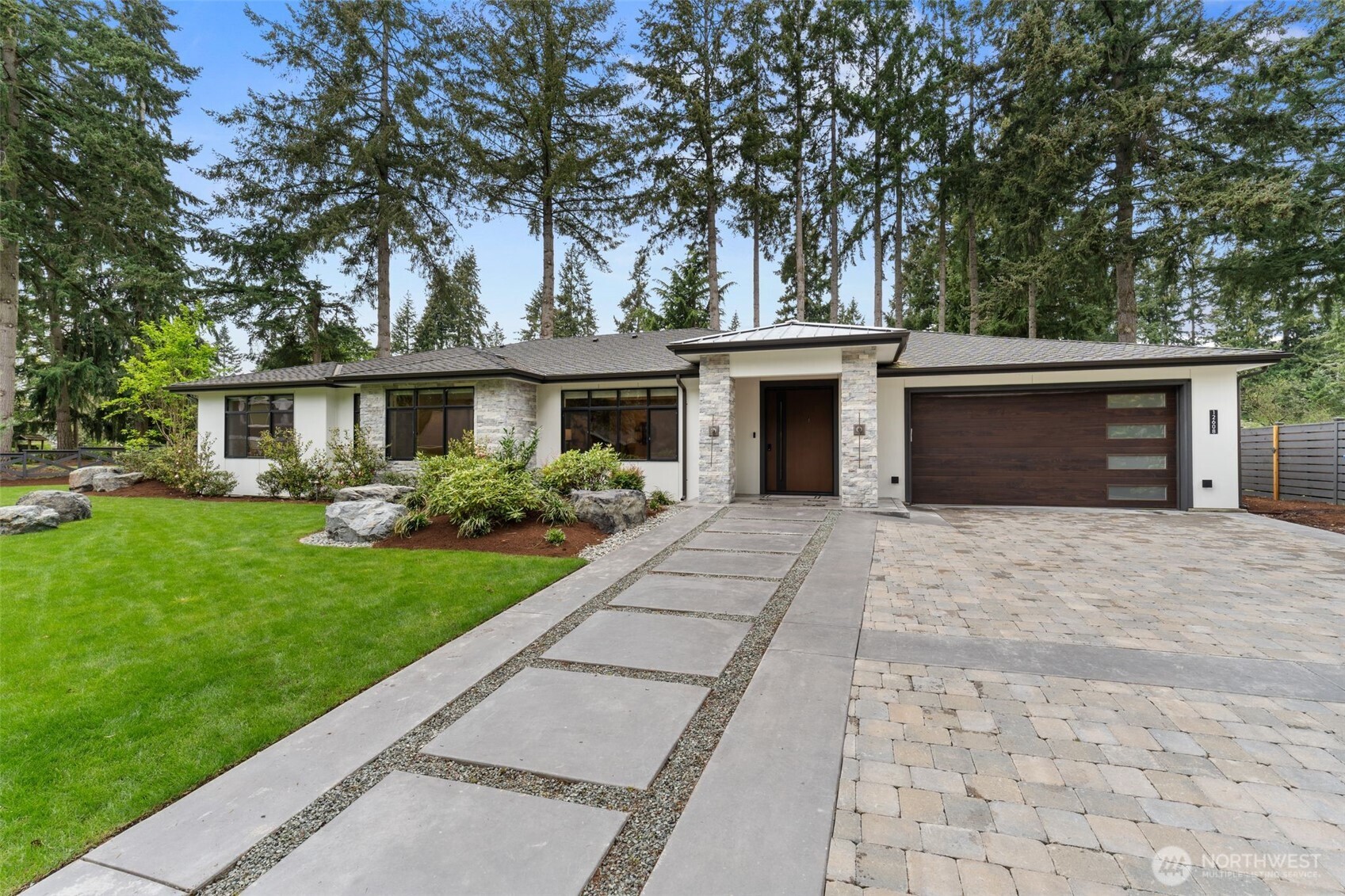 12608 Ne 30th Street Property Photo 1