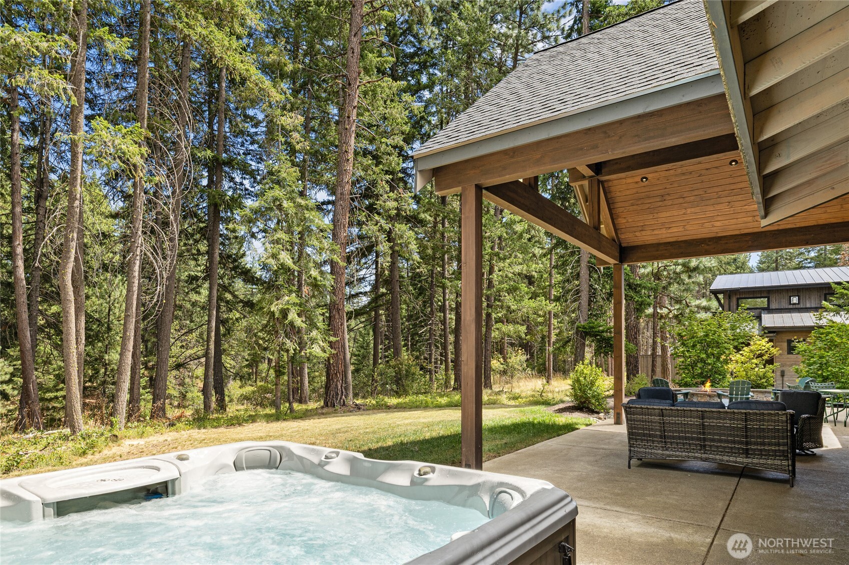 1470 Kokanee Loop Property Photo 19