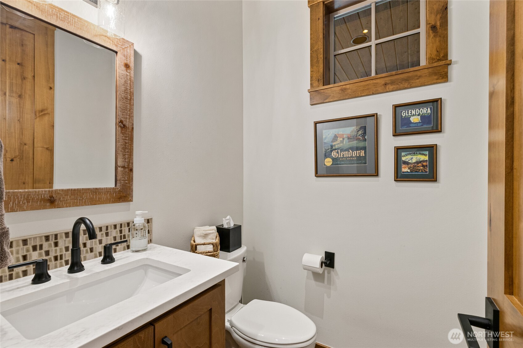 1470 Kokanee Loop Property Photo 23