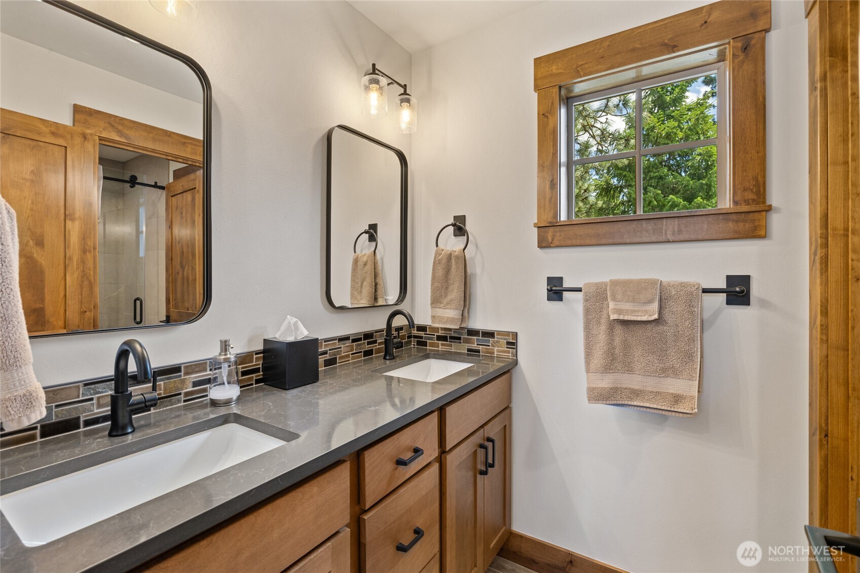1470 Kokanee Loop Property Photo 31