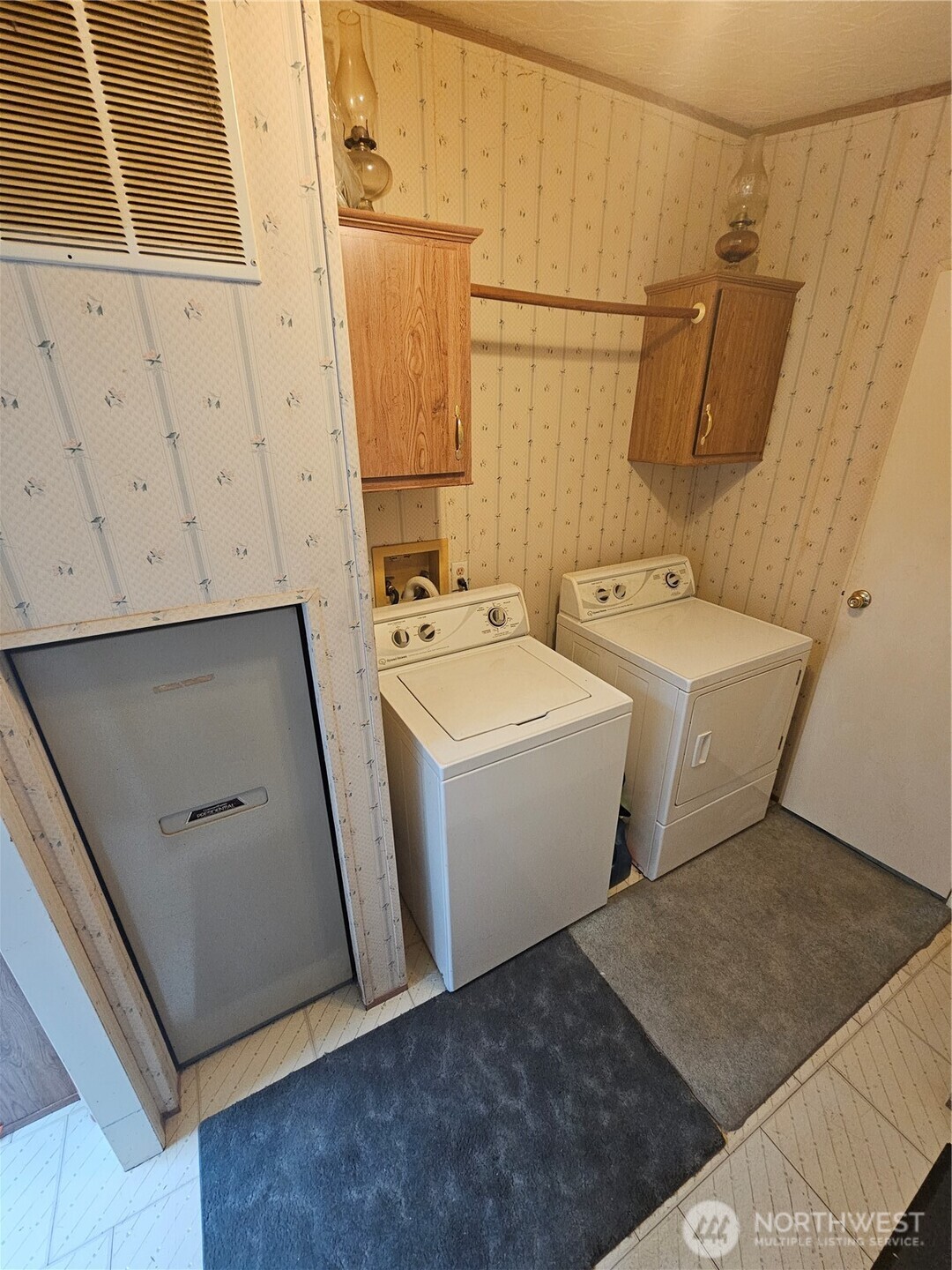 2610 248th Place Property Photo 9