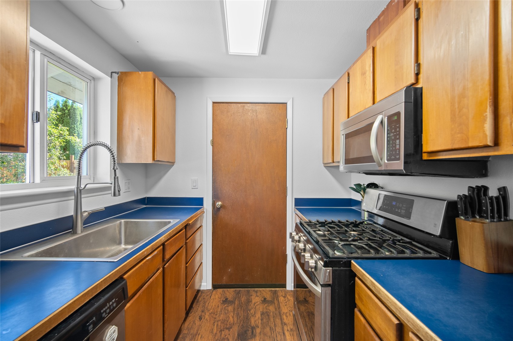 6194 Apollo Place Property Photo 13