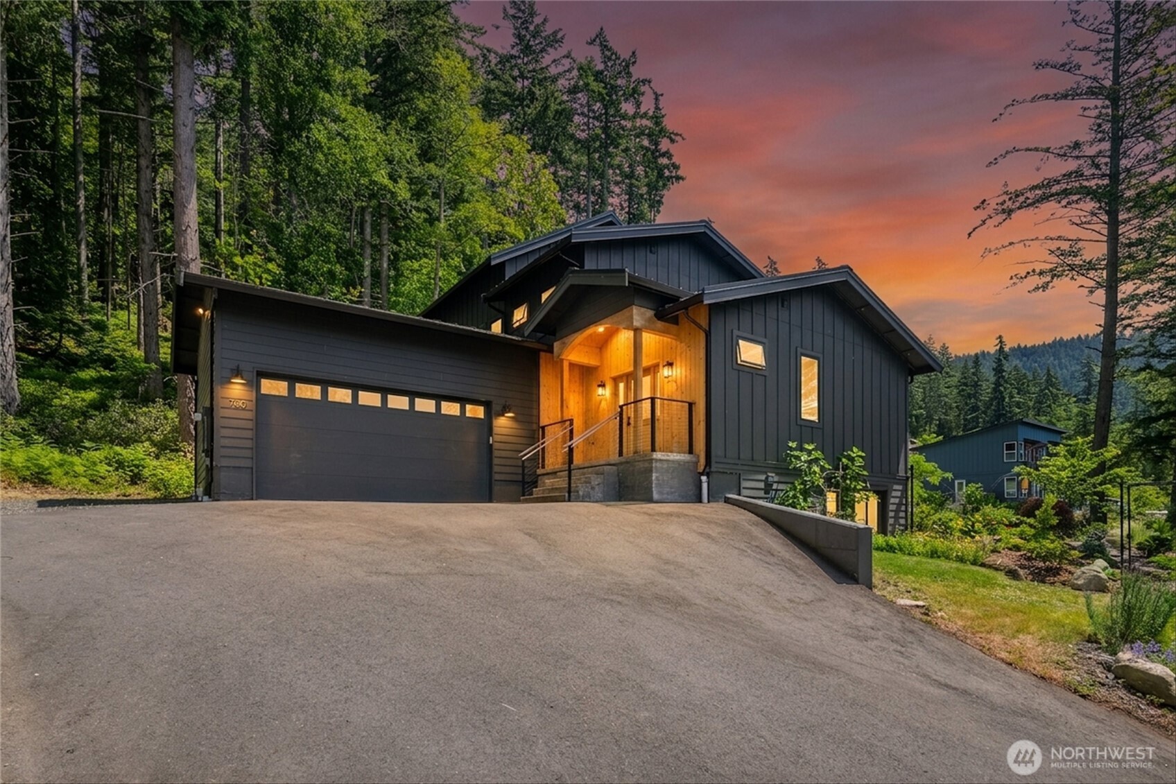760 Chuckanut Drive Property Photo 1
