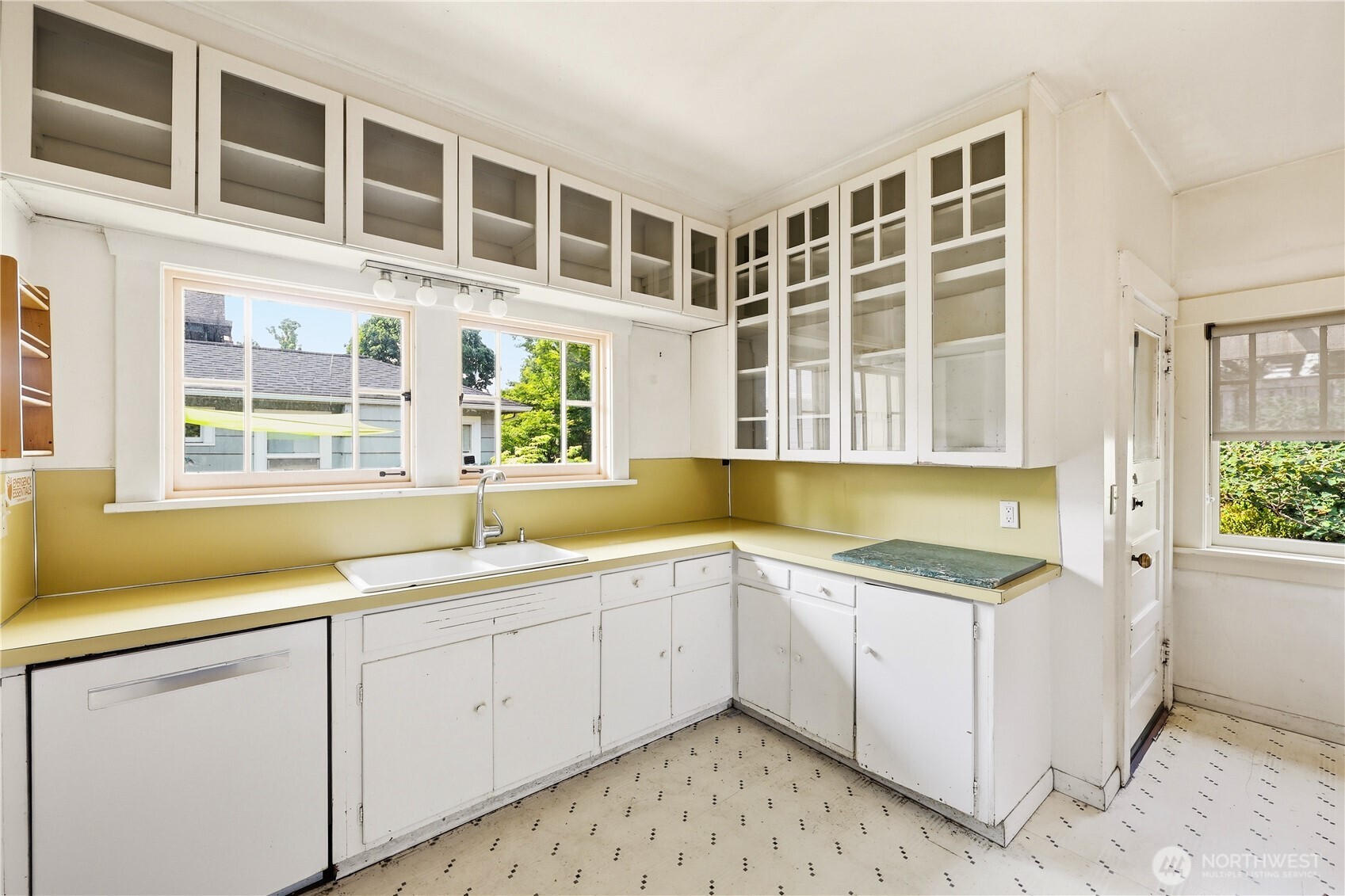 4747 4th Avenue Property Photo 13