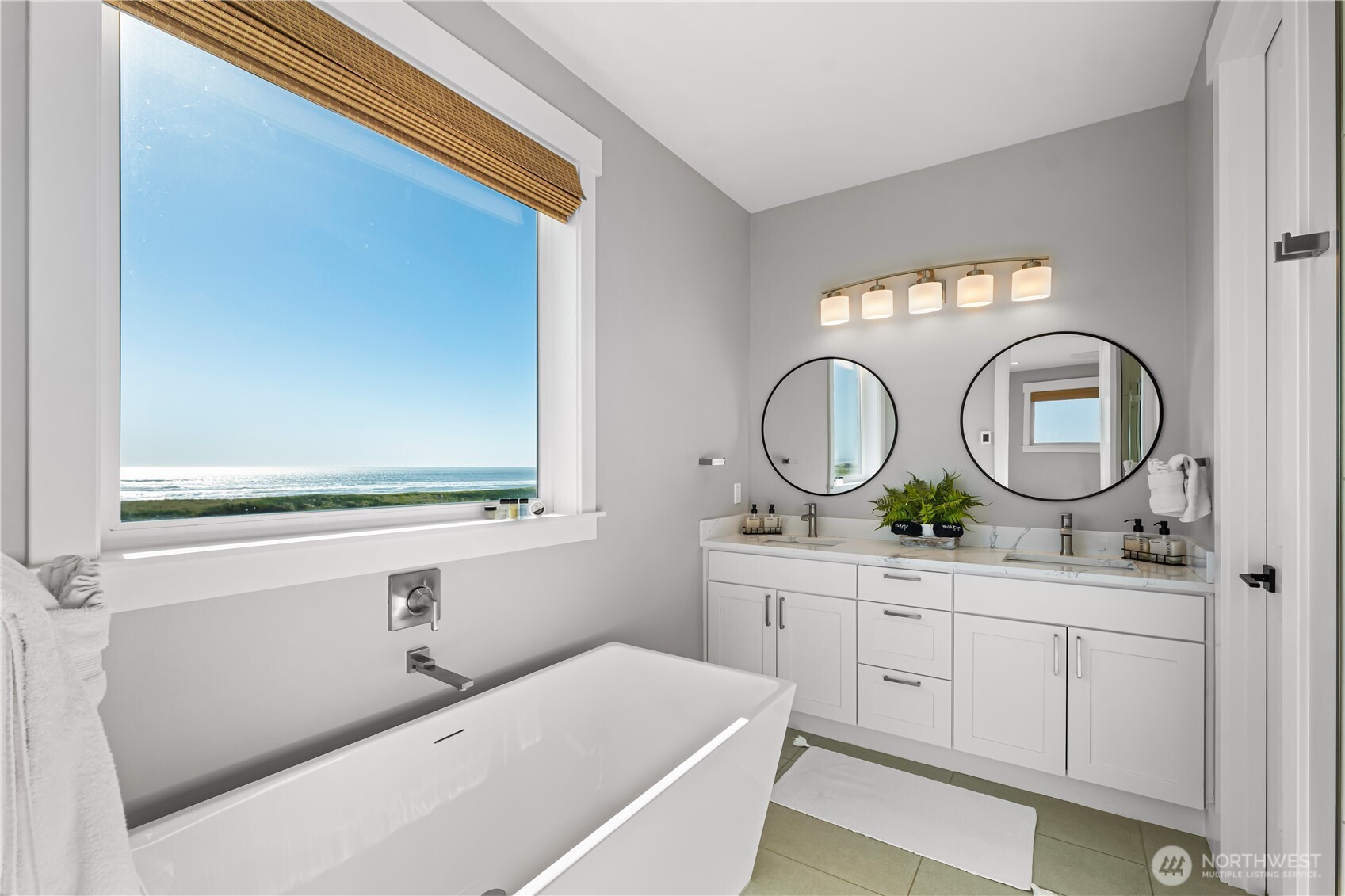 1401 S Cohasset Crest Property Photo 24