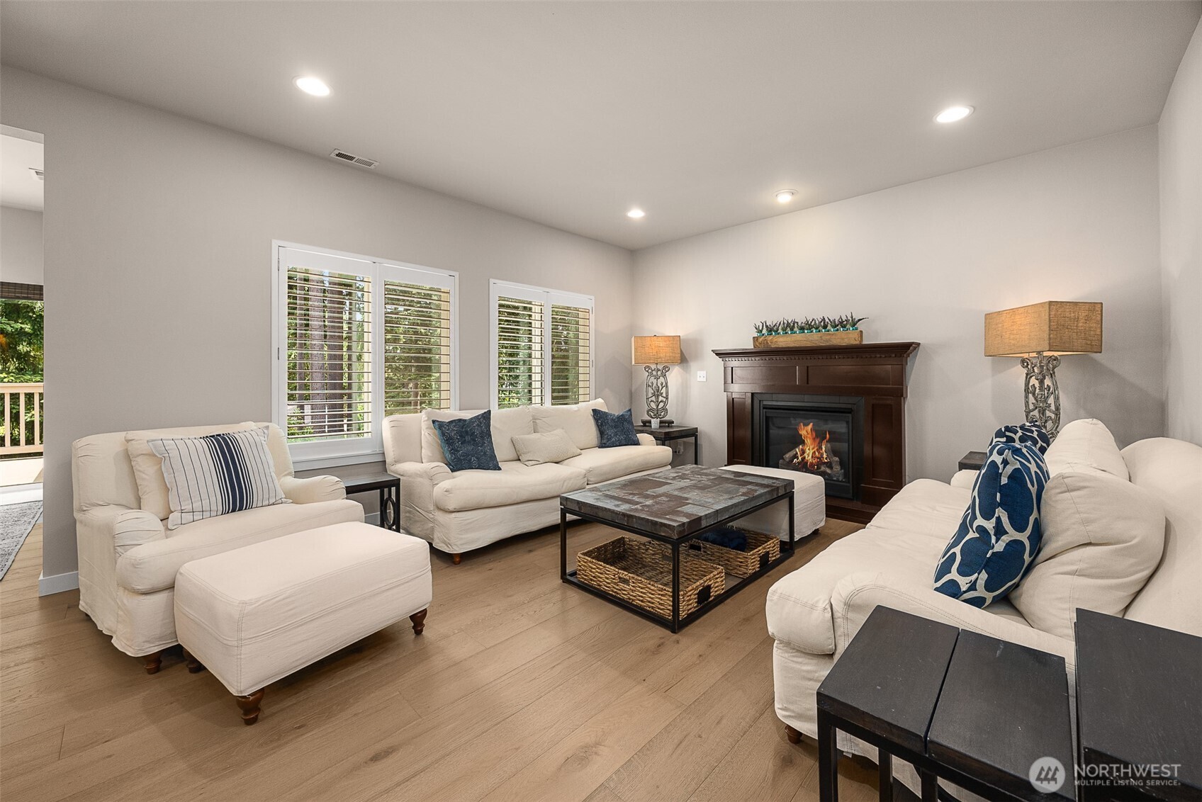 17905 8th Place Property Photo 3