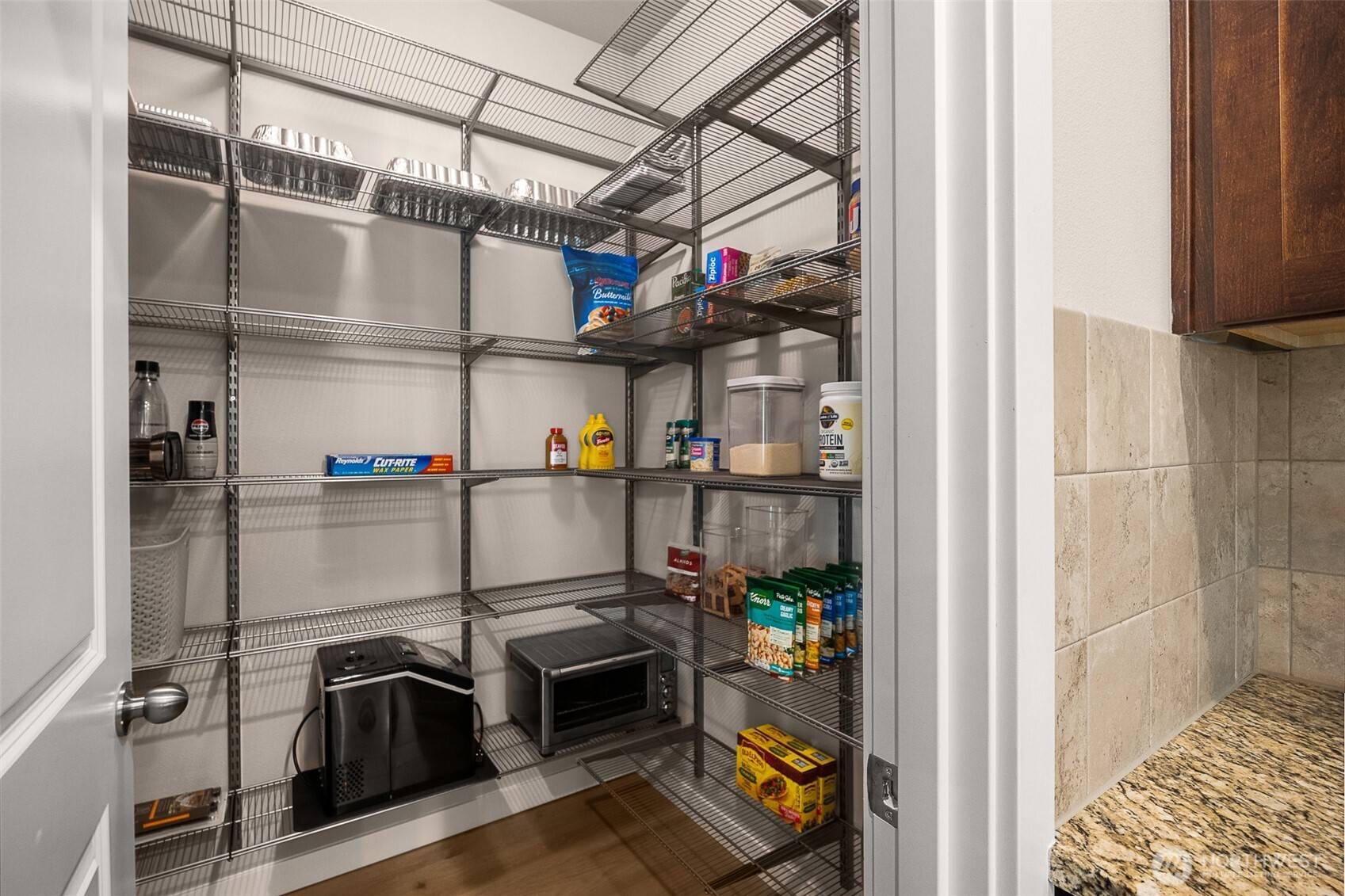 17905 8th Place Property Photo 9