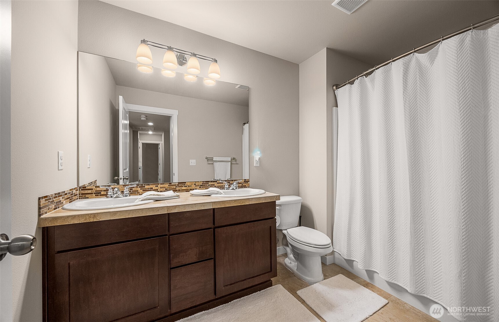 17905 8th Place Property Photo 18