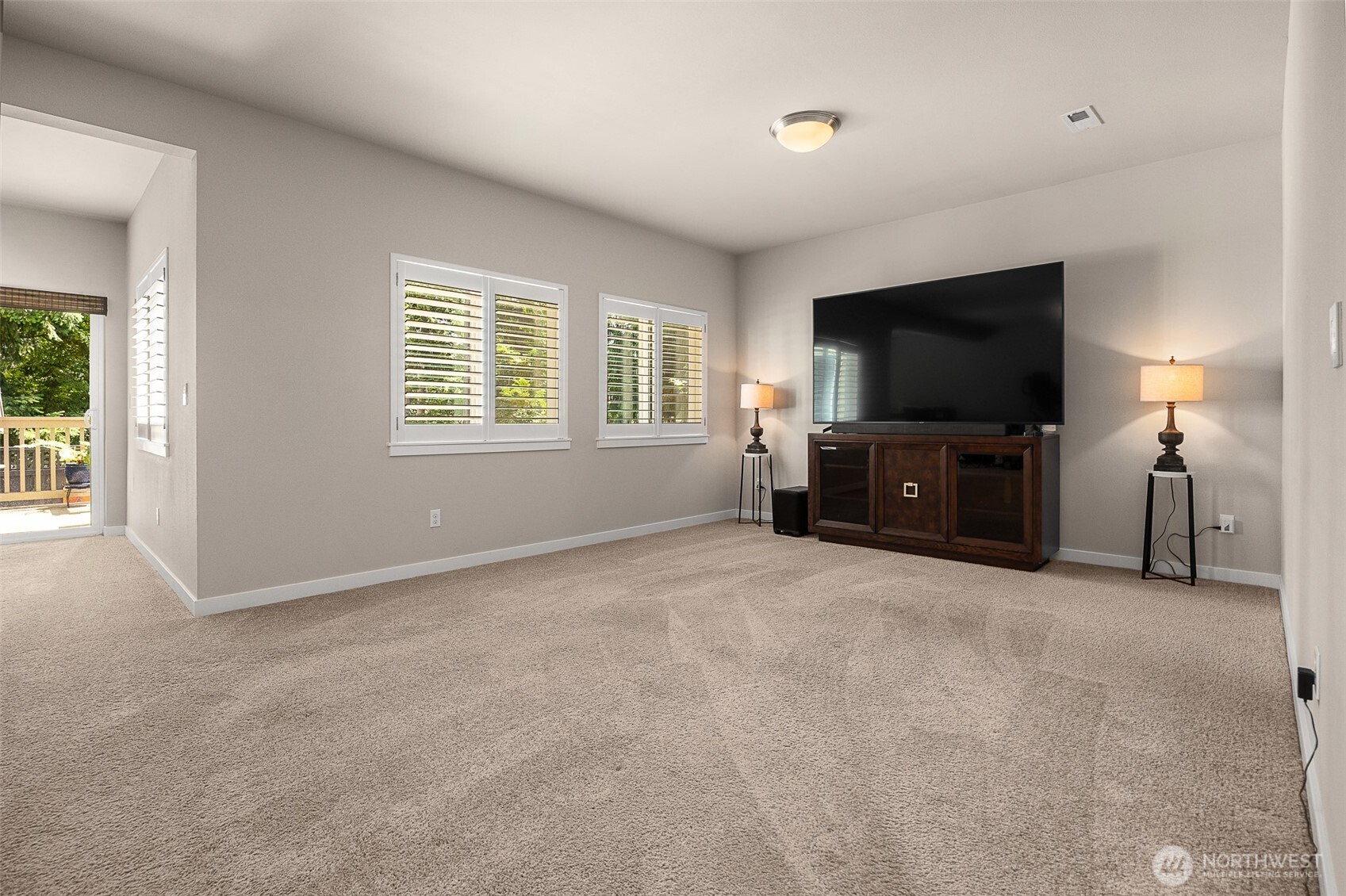 17905 8th Place Property Photo 23