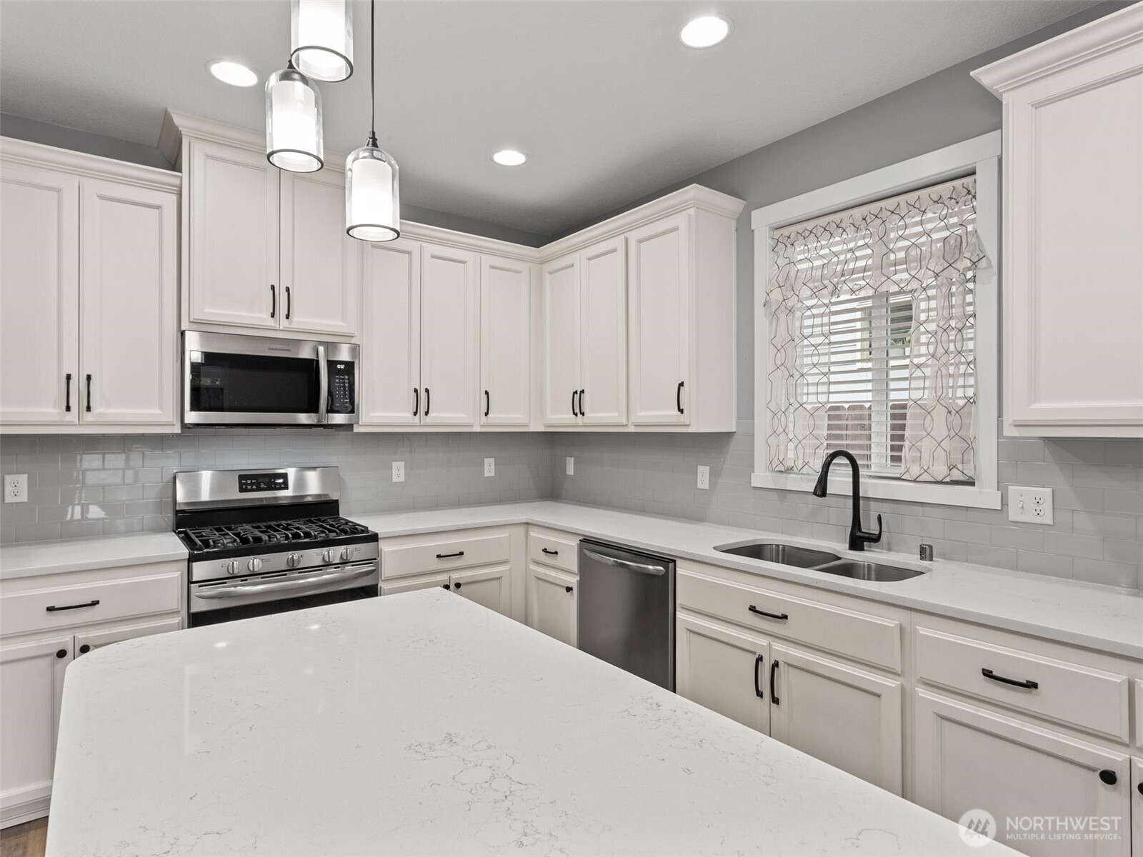 6110 Ne 134th Street Property Photo 11