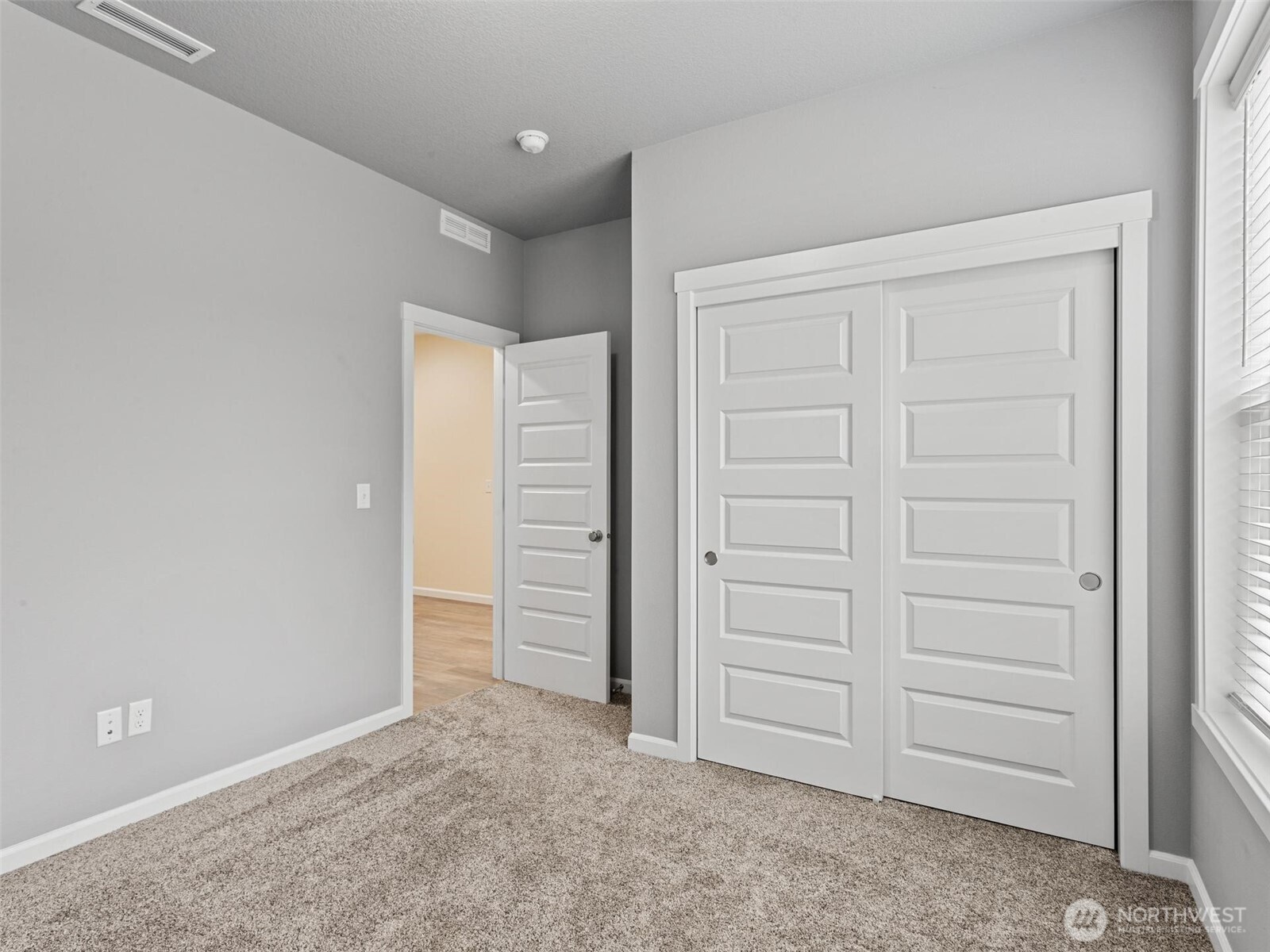6110 Ne 134th Street Property Photo 24