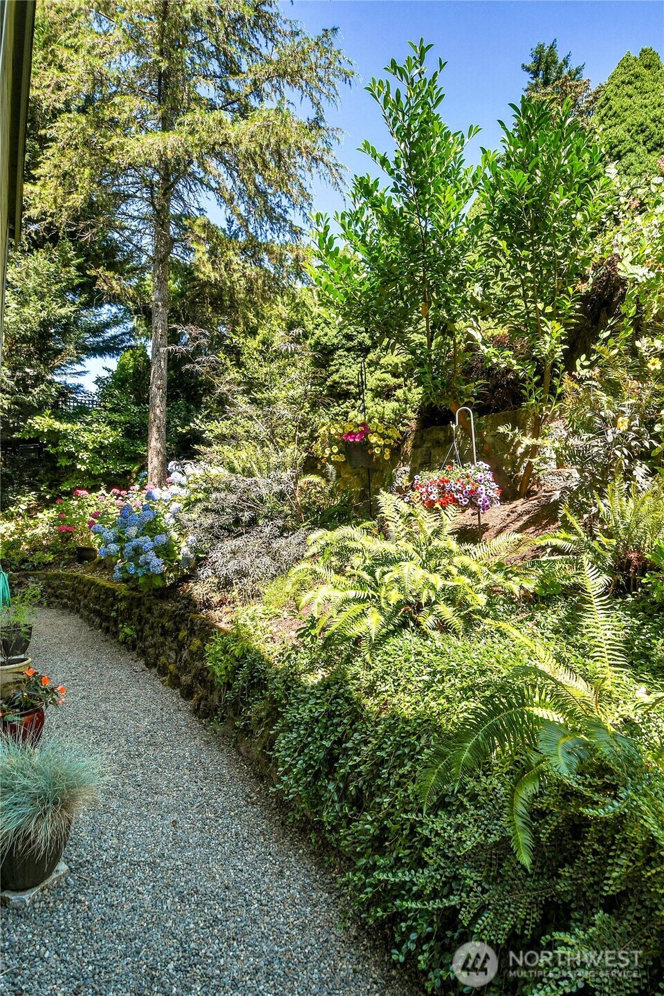 6750 163rd Place B Property Photo 13